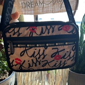 LeSportsac Alber Elbaz Collection Raini Crossbody bag Kiss 💋 pattern